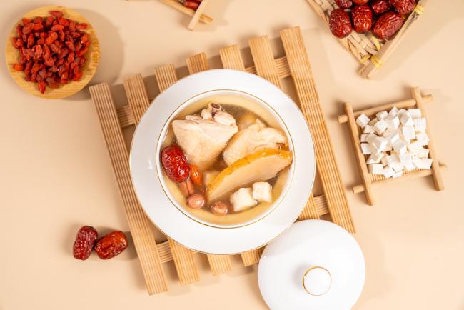Ready-to-Eat Herbal Chicken Soup for Healthy Meal and Daily Nourishment