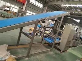 China la máquina del laminador de la pasta de 800m m adaptó el equipo que laminaba industrial en venta