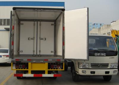 Chine Dongfeng Foton 4x2 a frigorifié le camion de boîte 2 tonnes non de corrosion pour la viande fraîche à vendre