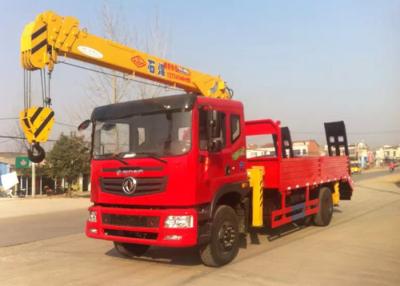 China Dongfeng 4x2 4 Ton Crane Truck , 2 Axles Truck Mounted Telescopic Crane for sale