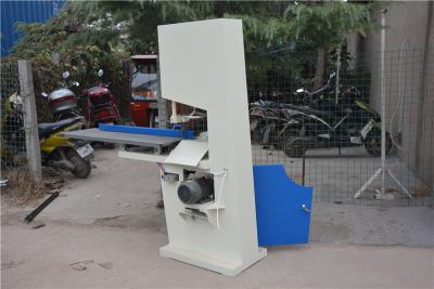 China Manual Toilet Paper Rolls Bandsaw Cutting Machine en venta