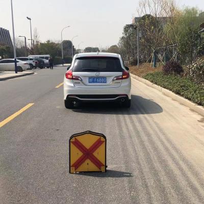 China X warning light special occasions LED light-emitting LED Arrow Board for sale