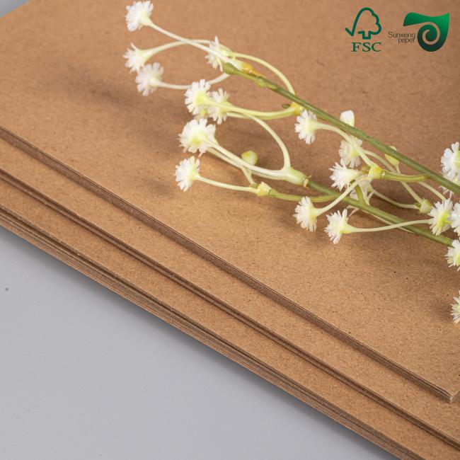 Custom wrapping boxes made with kraft paper
