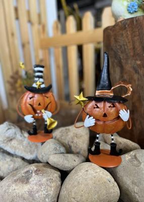 China Small Halloween Ornaments Lightweight Metal Jack-O-Lantern Outdoor for sale