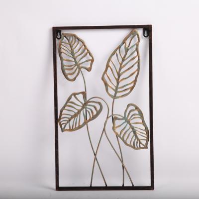 China Rectangular Iron Frame With Leaves Add A Touch Of Modernity With Metal Home Decor à venda