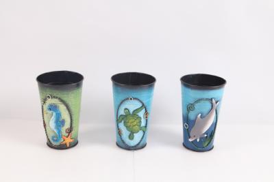 China Indoor Vintage Iron Metal Handmade Vase Customizable Marine Animal Series Seahorse Turtle Dolphin à venda