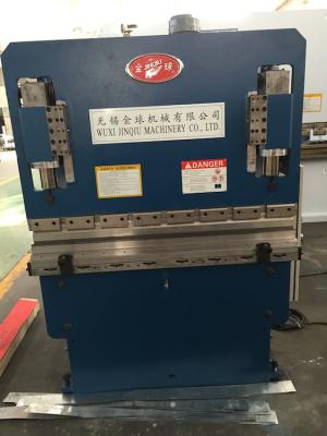 China 30 Ton 1300mm Hydraulic Press Brake Machine With Synchronizing Torsion Bar for sale