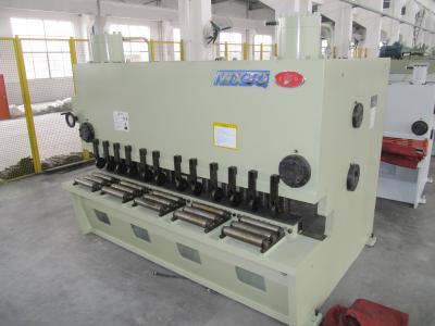 China Esquileo hidráulico de la chapa del acero suave Q235 o Q345/máquina de corte del metal en venta