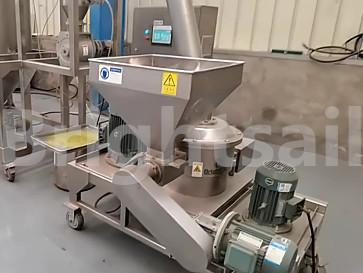 China Konjac Crushing 2500 Mesh Powder Grinder Machine for sale
