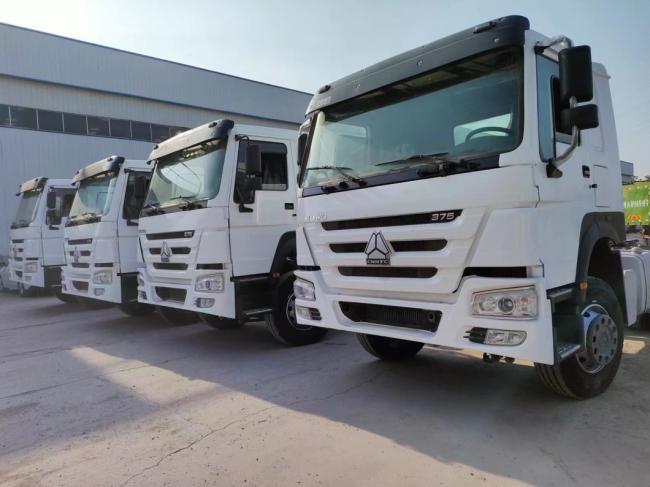 HOWO Sinotuck 6*4 Tractor Truck White Color