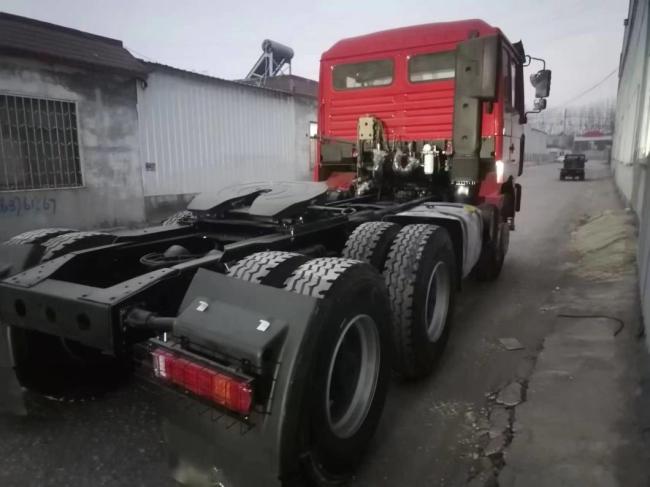 Shacman Tractor Truck F3000 6X4 Heavy Head Tractor Truck