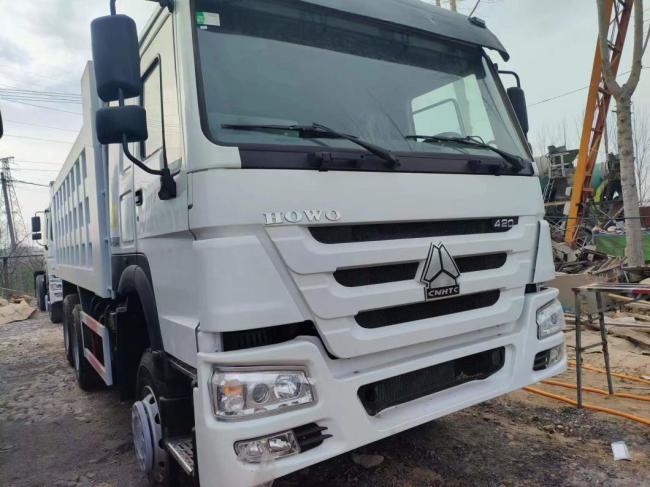 HOWO High Quality Sinotruck 6X4 Tractor Truck Heavy Duty with Low Price for Sale