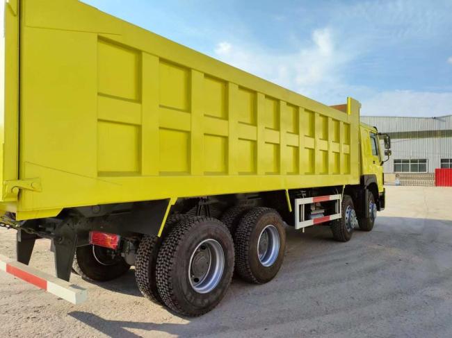 Yellow Sinotruk HOWO 8*4 Dump Truck with Weichai Engine Secondhand Truck 12 Wheels
