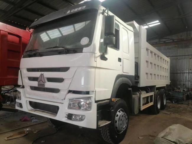 Best Price HOWO Truck 6X4 Renewed Tipper Truck 10 Wheeler Sinotruk with 371HP Dump Truck Rhd for Sale