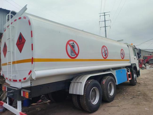 6X4 Carbon Steel Tanker Truck Fuel Tank Truck for Oil Gas Diesel 25000 Liters