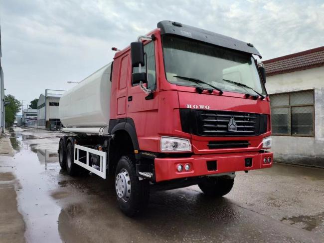 Heavy Duty 6X4 10 Wheel Tires Oil Tanker Fuel Tank Truck Sinotruk HOWO 6*4 10wheels 20000liters Capacity Oil Fuel Tanker Truck Hot Sell Carbon Steel Transp