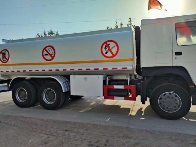 20000 Liters Fuel Tank Truck 6X4 Carbon Steel Tanker Truck for Oil Gas Diesel Transportation Directly From Factory