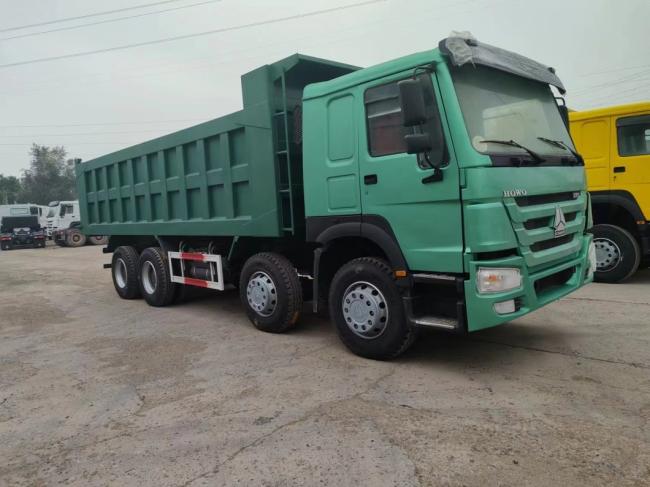 Sinotruk HOWO 8*4 Dump Truck Secondhand Truck 12 Wheels Green Color 375HP