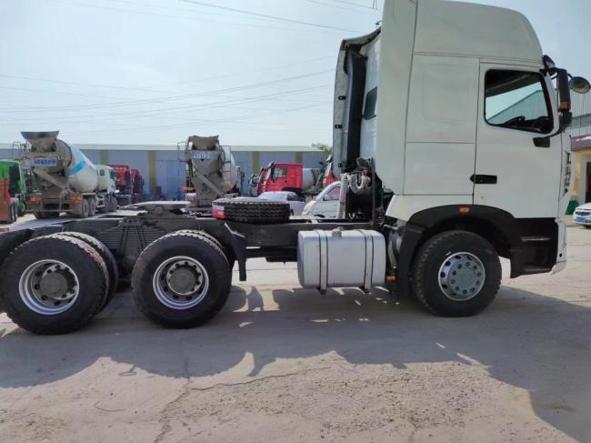 Sinotruk Howoa7 with Weichai Engine Tractor Truck Head Truck China Factory Direct Sale