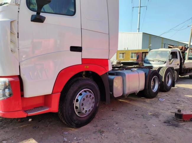Low Price Sinotruk HOWO Manufacturer Weichai 10 Wheel 6X4 8X4 371HP 400HP 430HP Heavy Duty Mining Cargo Tipping Tipper Dumper Dump Truck
