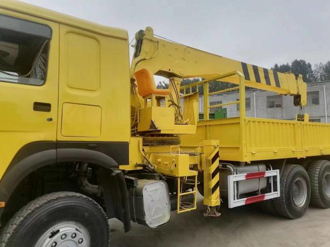 HOWO 6X4 8t 12t Truck Mounted Crane 12t Straight Boom Crane 16t Folding Crane Truck Manufacturer