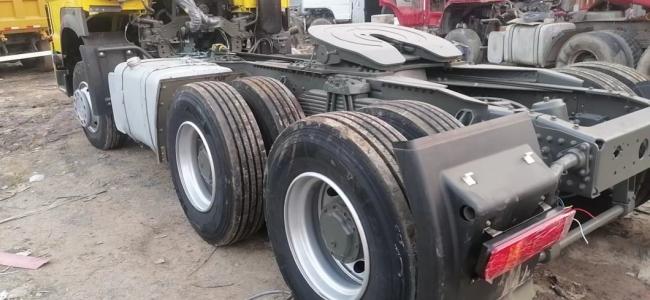 Homevehicles & Transportation Truck Tractor Trucks HOWO Tractor Truck 375HP 6X4 Sino Tractor Head Truck Second Hand HOWO Tractor Head with Good Condition