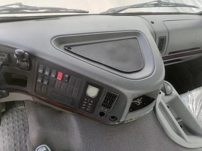 Homevehicles & Transportation Truck Tractor Trucks HOWO Tractor Truck 375HP 6X4 Sino Tractor Head Truck Second Hand HOWO Tractor Head with Good Condition