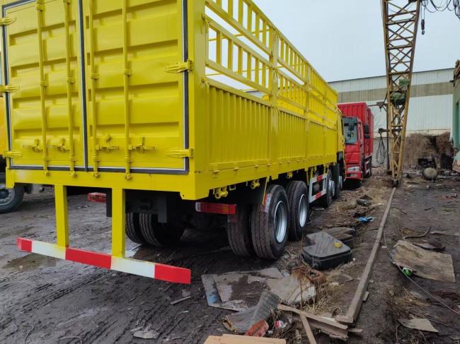 HOWO Sinotruk 8*4 Cargo Truck Secondhand Truck with Weichai Engine