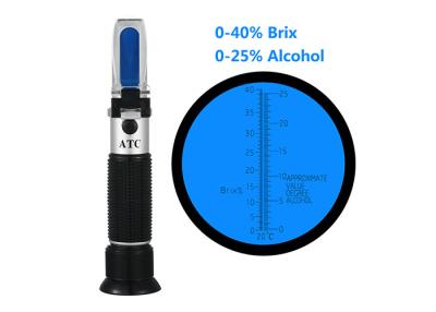 China Specific Gravity Hand Held Sugar Refractometer Veterinary Use Temperature Compensation for sale