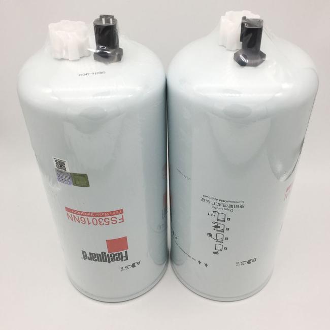 High Quality Diesel Engine Oil Filter Fs53016nn for Truck/Excavator