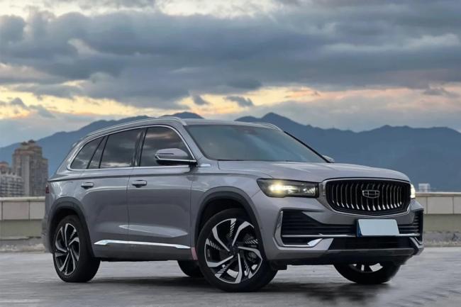 Global Sale Cars Geely Monjaro Xingyue L 2.0t Flagship Hot Sale SUV Cars in Kyrgyzstan Russia Market Used Cars for Sale