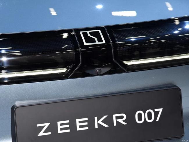 2024 Zeekr 007 High-Speed Electric Sedan Car New Rwd Awd 4WD Type EV Car Automobile Electric Vehicle