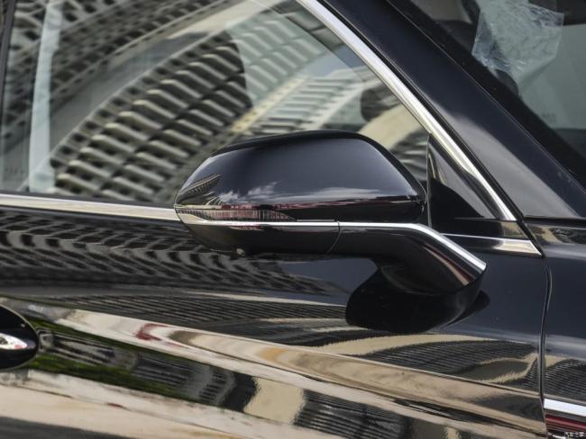 2023 China Hongqi HS5 Luxury MID Size SUV 2.0t 185kw 5-Door 5-Seater Fuel Vehicle
