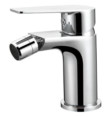 China Rotatable Spout Bidet Mixer Tap Bathroom Mixer Tap Single Hole Antirust for sale