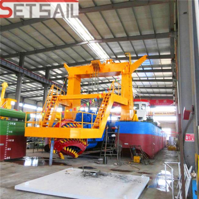 Hydraulic Cutter Suction Dredger with ISO Certification