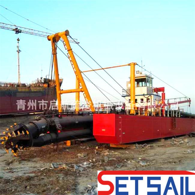 China Customized Sand Pump Cutter Suction Mud Dredger for Sale