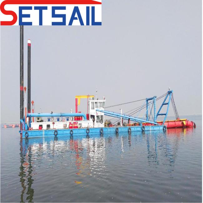 China Manufacture Cutter Suction Dredger for River Sand and Mud