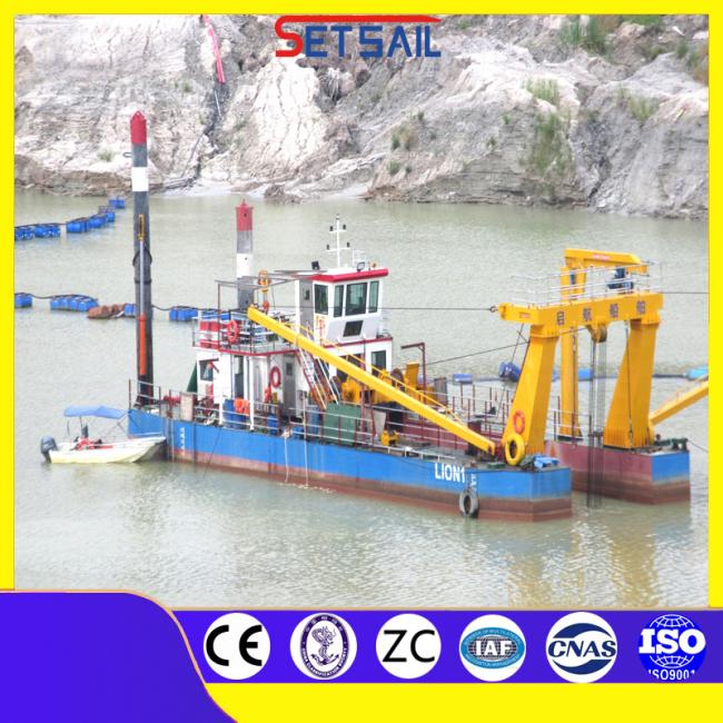 Water Flow 9000m3 Cutter Suction Dredger with Anchor Boom