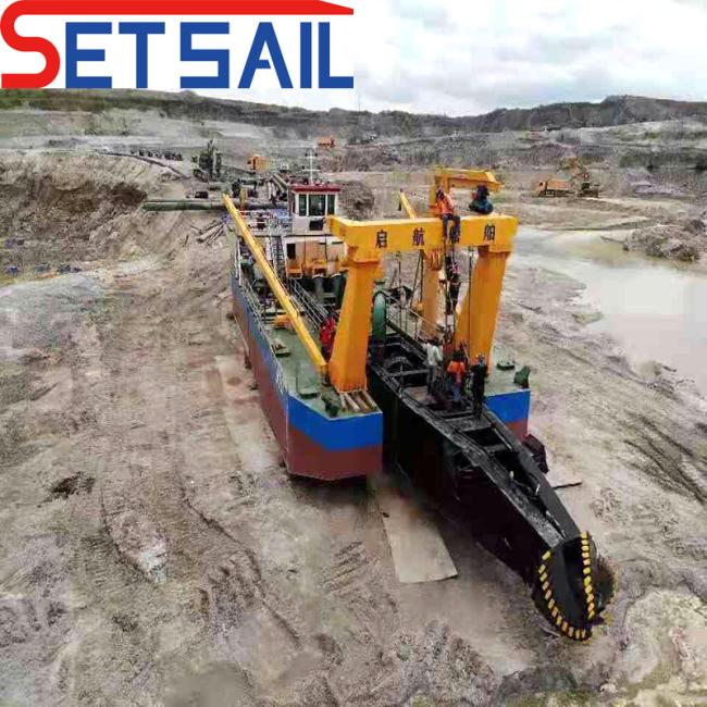 Diesel Engine 28inch Cutter Suction Dredger with Hydraulic System