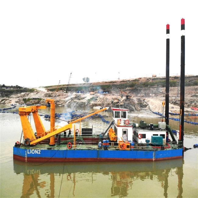 Hydraulic 32 Inch Cutter Suction Mud Dredger with Dredge Machine