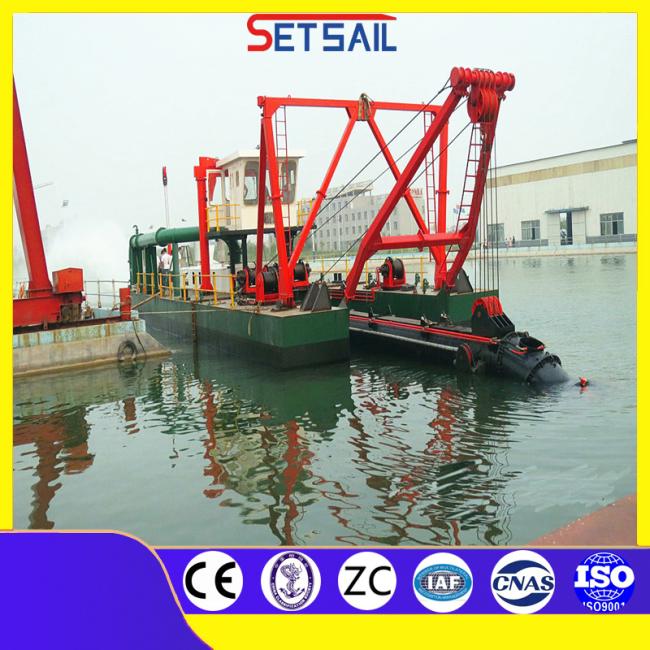 Square or Round Shape Cutter Suction Set Sail Harvester Hydraulic Dredger