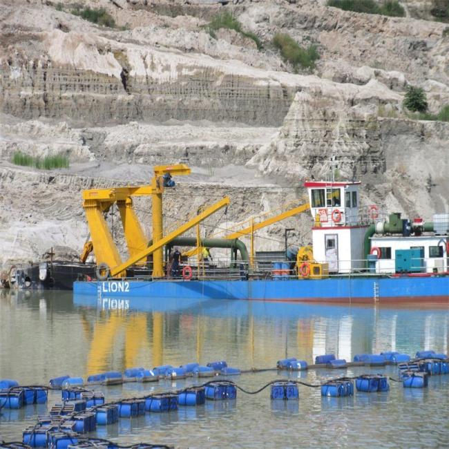 Winch and Spud Carrier Gold Mini Machine Hydraulic Dredger