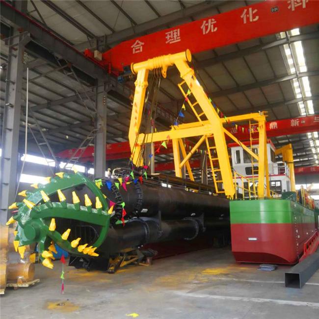 Diesel Engine Amphibious Cutter Suction Amphibious Dredger with Hydraulic