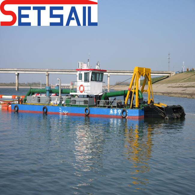 Trailing Hopper Suction Mud Dredger with Booster Station