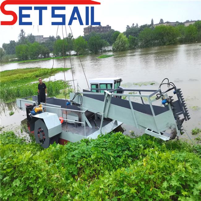Professional Aquatic Weed Harvester for Water Hyacinth Cleaning