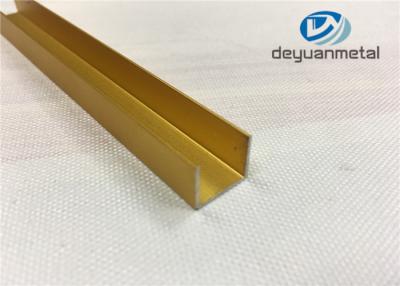 China Ajuste de aluminio de aluminio de pulido del borde de la teja T5 del perfil 6063 del canal de la forma de U en venta