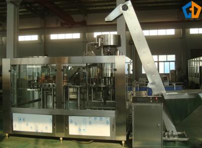 China 4.5 Kw Carbonated Soft Drink Filling Machine Juice Filling Line SS 304 Material for sale