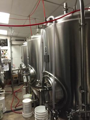 China 10bbl 15bbl 20bbl Brewhouse Commercial Microbrewery Equipment SS304 Material For Beer Production for sale
