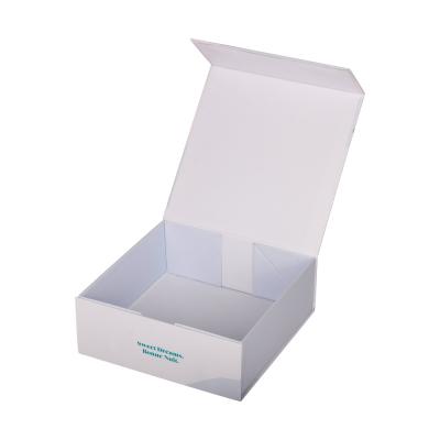 China Folding Cosmetic Paper Box Packaging Shampoo With Magnetic Lid en venta