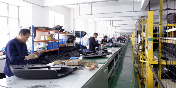 Final inspection and packaging area